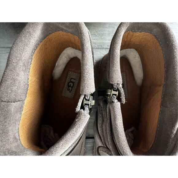 UGG Reid Lace-Up Flat Moc Leather Gray Bootie Size 7 - Picture 8 of 10